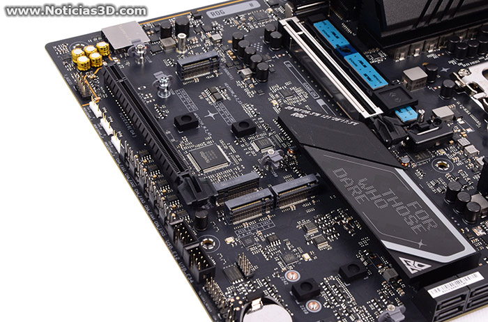 Detalle de los conectores NVMe