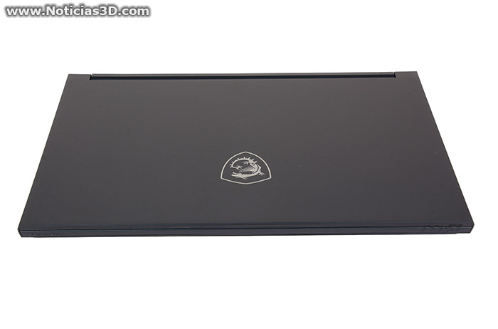 MSI Stealth 14 AI Studio A1V MSI Stealth 14 AI Studio A1V vista frontal cerrado